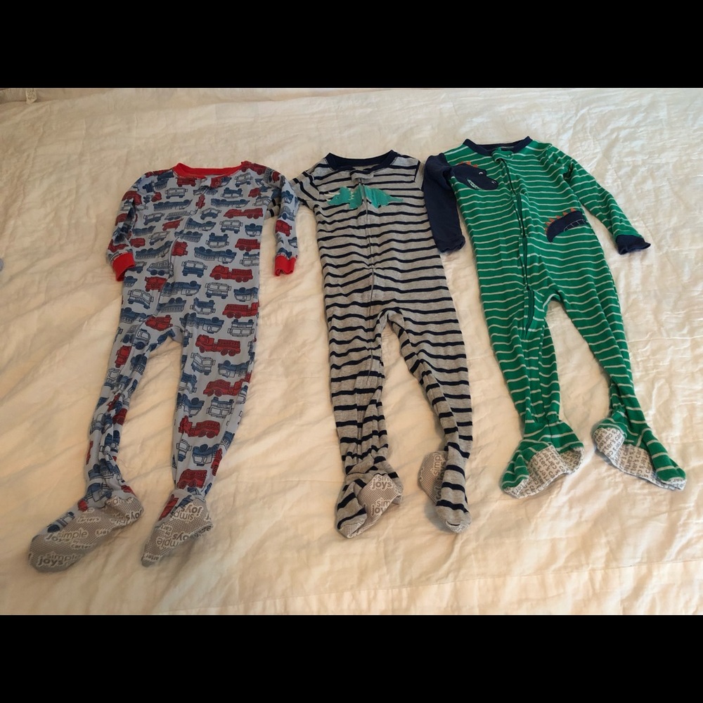 3 footie sleepers size 3T